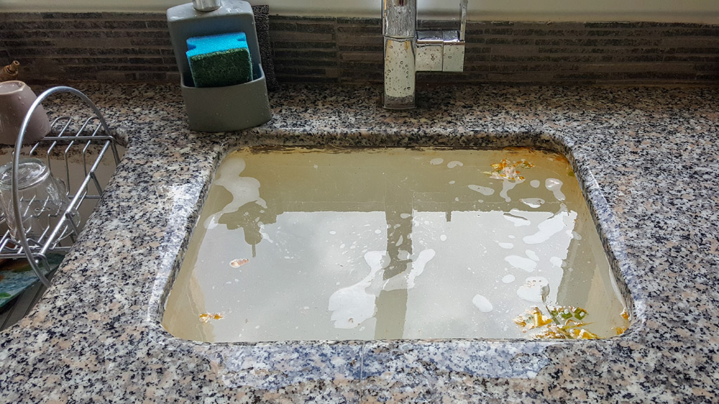 clogged kitchen sink plumbing